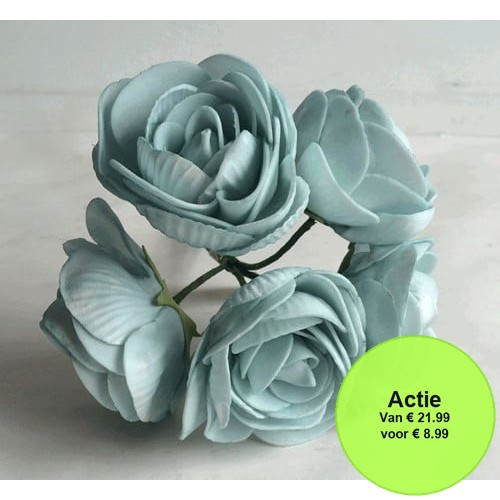 Ranonkels foam Lichtblauw 6 cm doos 30 stuks