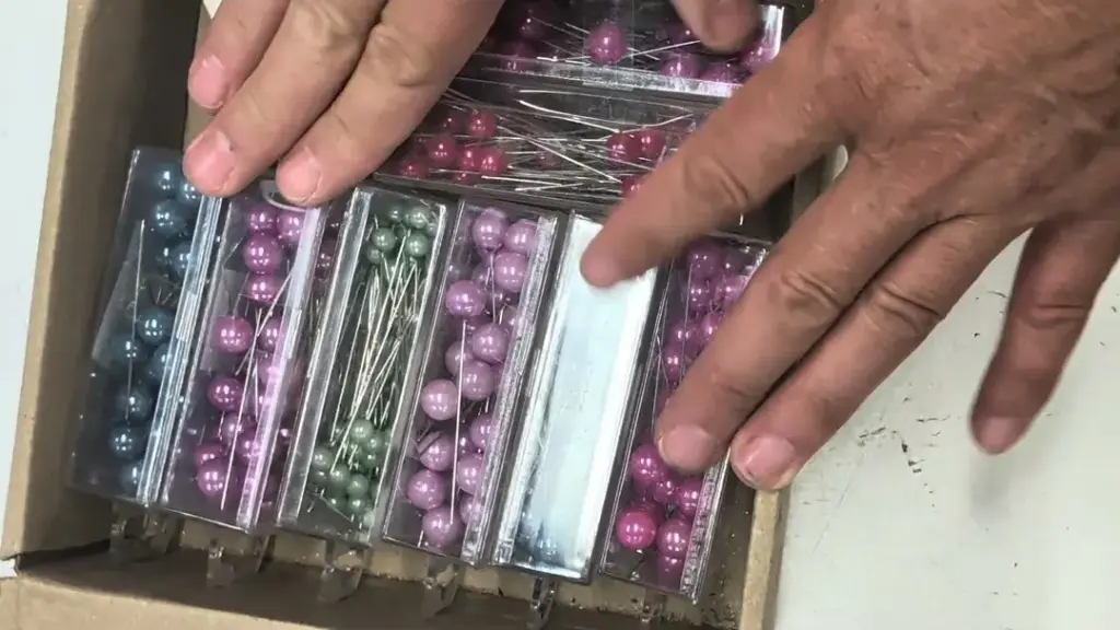 Restantenbox Parelspelden 10 doosjes Bekijk video voor inhoud