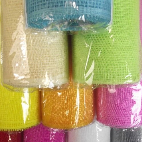[A-017241] Decomesh Babyblauw 53 cm rol 9 meter voor kransen en inpakken