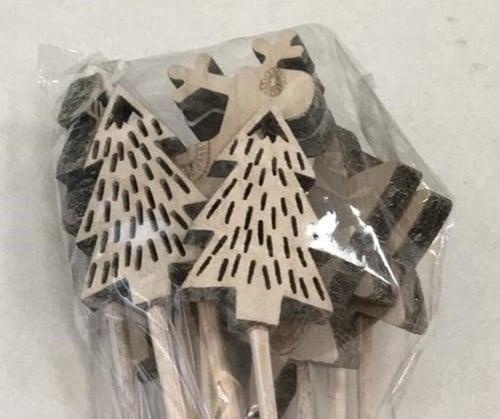 [A-014468] Houten Kerstfiguurtjes op Steker Rendier Boom Ster Frosted White 5 cm 9 stuks