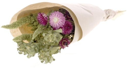 [A-022173] Droogbloemenboeket bidens in craft paper Natural Pink