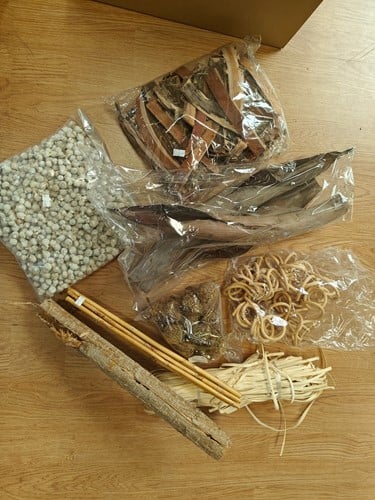 [A-026016] Mysterybox natuurlijke EN bloemschik en decoratiematerialen 