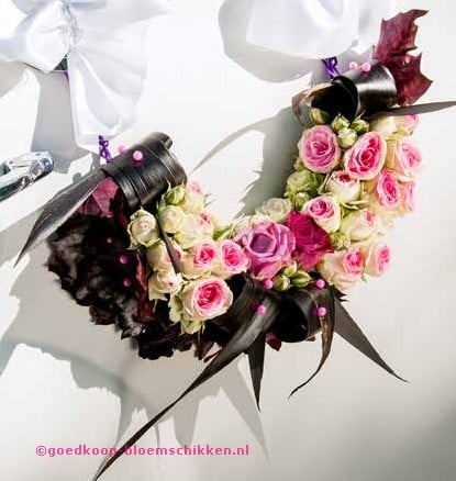 [A-003294] Guirlande 18 cm Oasis® steekschuimvorm oase voor verse bloemen