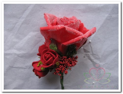 [A-008180] Corsage Roos Rood CEM6 Maatwerk