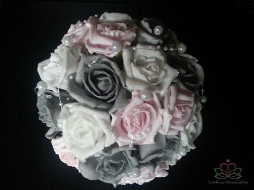 [A-009890] Bruidsboeket Foamrozen SoftRoze Grijs Wit MANDY +prlkt 