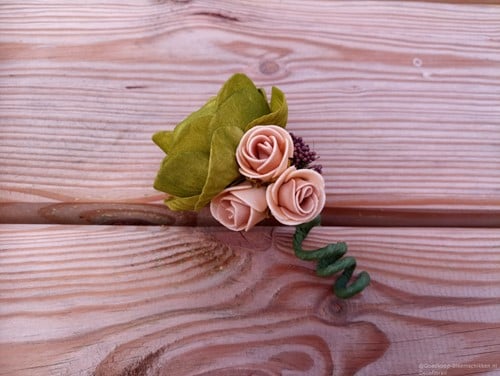 [A-016309] Corsage Ranonkel CRR 309 MosGroen Cava Maatwerk