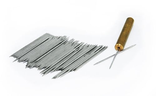 [A-013716] Kaarsenhouder naald met houder 5 cm doos 100 stuks