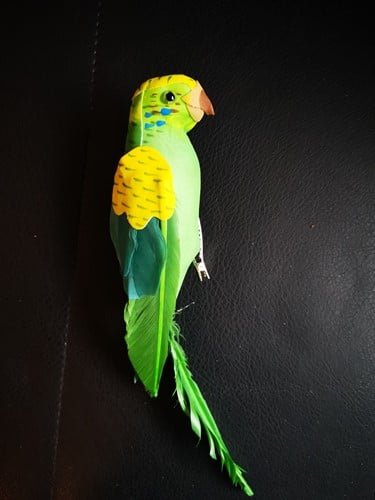 [A-024090] Papegaai op clip Groen 25 cm per stuk