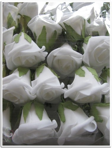 [A-008462] Foamroos Wit Spierwit 5 cm zak 25 stuks