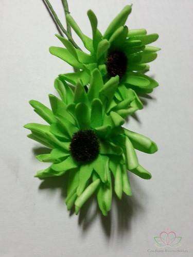 [A-009871] Aster Gerbera Neon Groen Foambloem Bundel 5 stuks