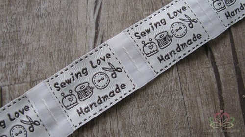 [A-010465] Labels Sewing Love Handmade 25 stuks