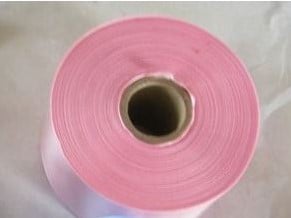 [A-022948] Lint Zachtroze bedrukt goud 70 mm 80 cm per stuk 